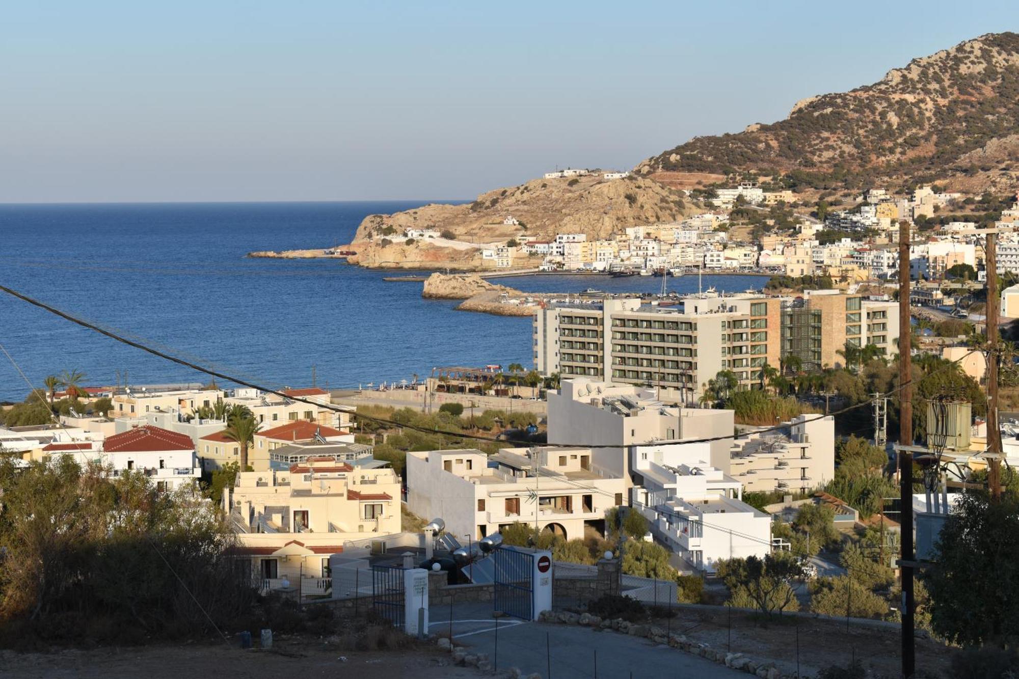 Xenios Zeus Hotel Karpathos Esterno foto