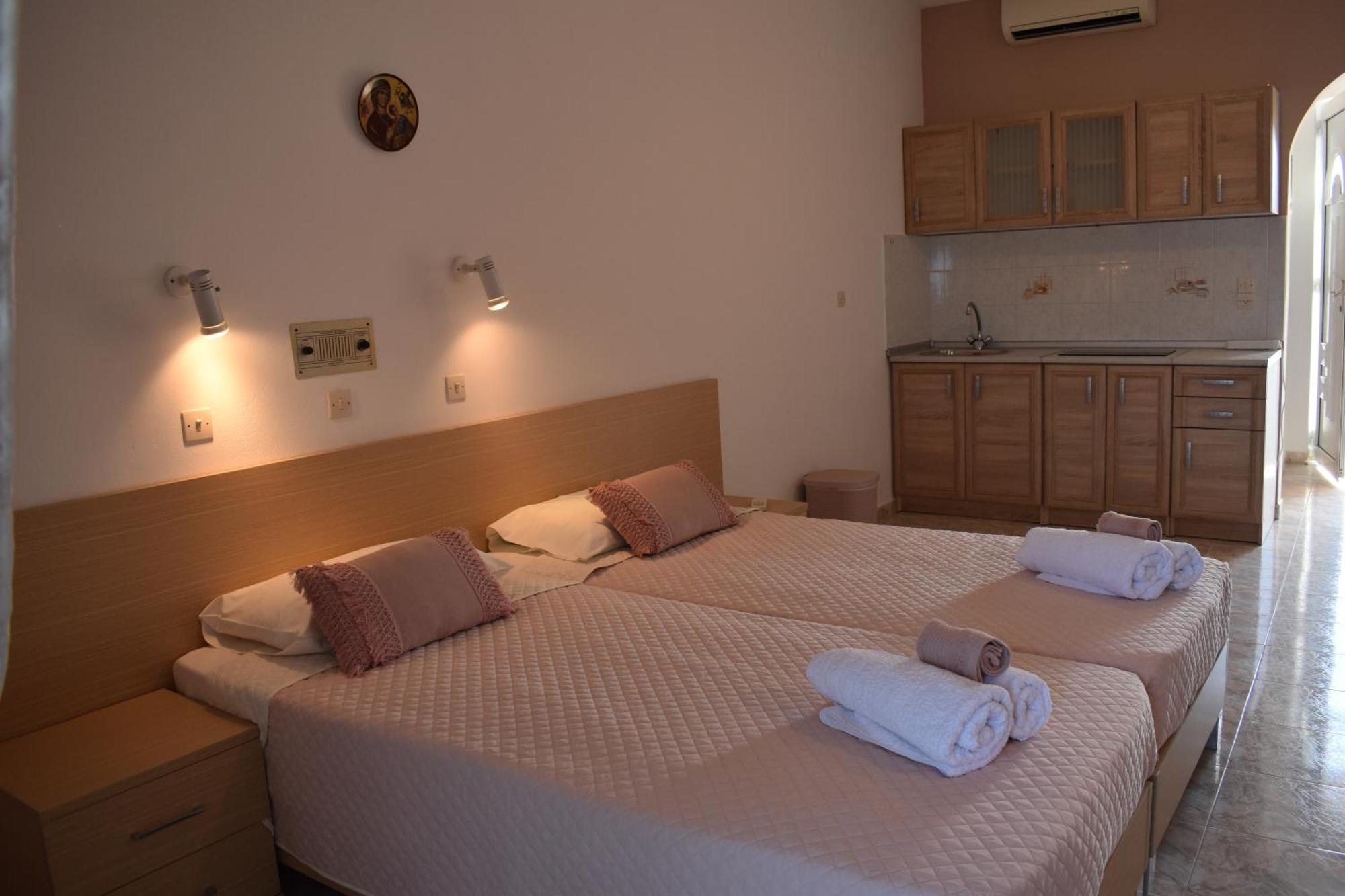 Xenios Zeus Hotel Karpathos Esterno foto